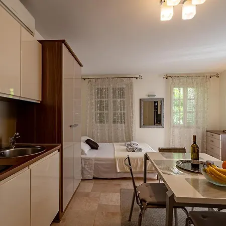 Apartment Center Pelavin Mir Korcula Town