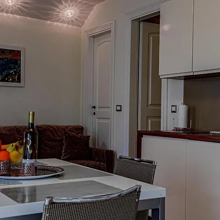 Apartment Center Pelavin Mir